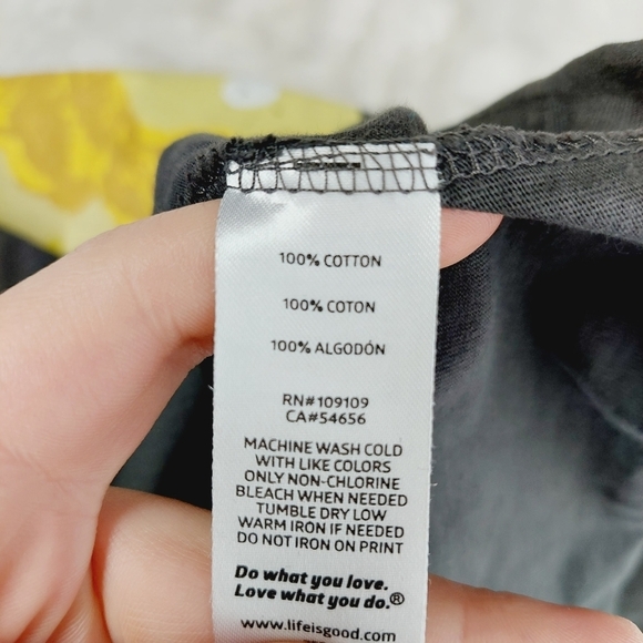 Crusher Tee Life Is Good Black Yellow Print Short Sleeve T-Shirt P7035 - Picture 7 of 9